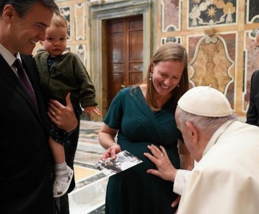 PAPA: Generosità e solidarietà come risposta a individualismo e indifferenza