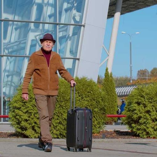 Pensionati all’estero, gli italiani che tornano a casa