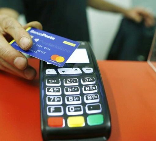 Da oggi scattano le sanzioni per chi rifiuta pagamenti pos