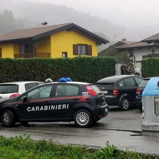 Diciottenne muore soffocata tentando di scavalcare il cancello di casa: aveva dimenticato le chiavi e non voleva svegliare la sorella