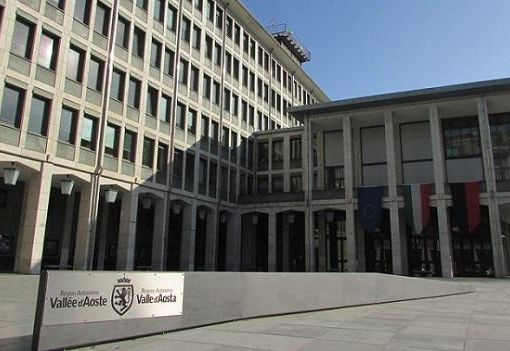 IL PRESIDENTE DELLA REGIONE ERIK LAVEVAZ SI È DIMESSO, DOMANI SARANNO DISCUSSE IN CONSIGLIO