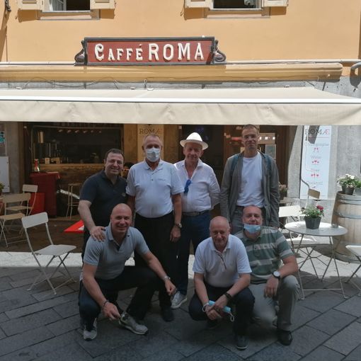 Da sn: in piedi Enzo Gullone,  Moreno Rossin, Roberto Bellini (vice presidente AIS Nazionale), Carlo Badino, (seduti) Alberto Levi, Nicola Abbrescia e Simone Clerin.