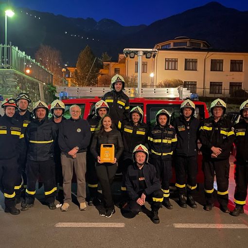 I Vigili del Fuoco Volontari di Quart a scuola di DAE