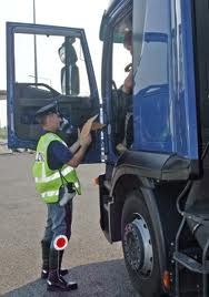 SICUREZZA: Denunciato autista ubriaco sull’autostrada e controlli straordinari contro i crimini SICUREZZA: Denunciato autista ubriaco sull’autostrada e controlli straordinari contro i crimini