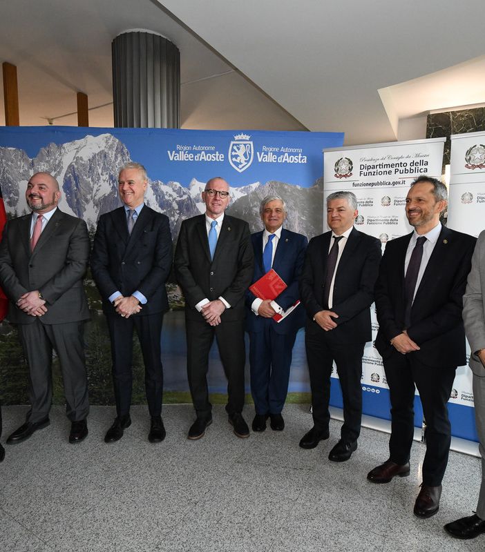 Il Ministro ha incontrato la Giunta (foto Paolo Rey per uff. stampa RAVA)