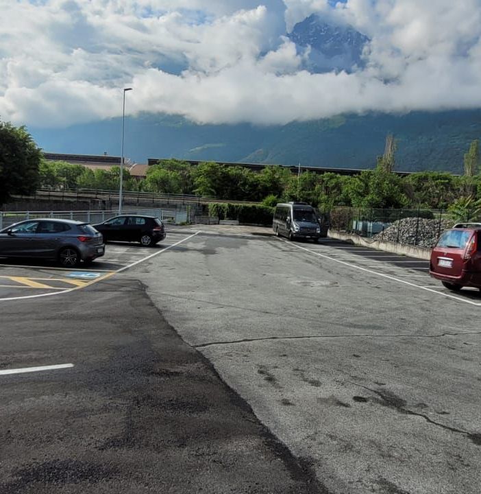 Aosta: In via Clavalité nuovo parcheggio per 30 posti auto