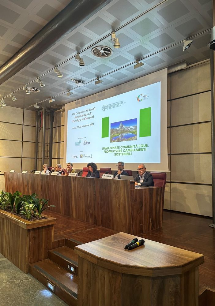 Immaginare comunità eque, promuovere cambiamenti sostenibili
