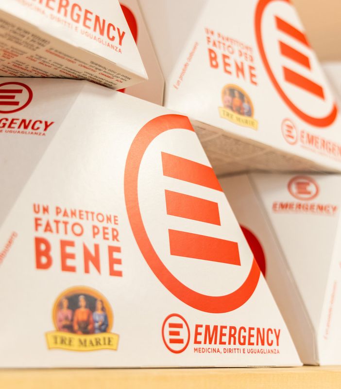 Negozio di Natale Emergency ad Aosta