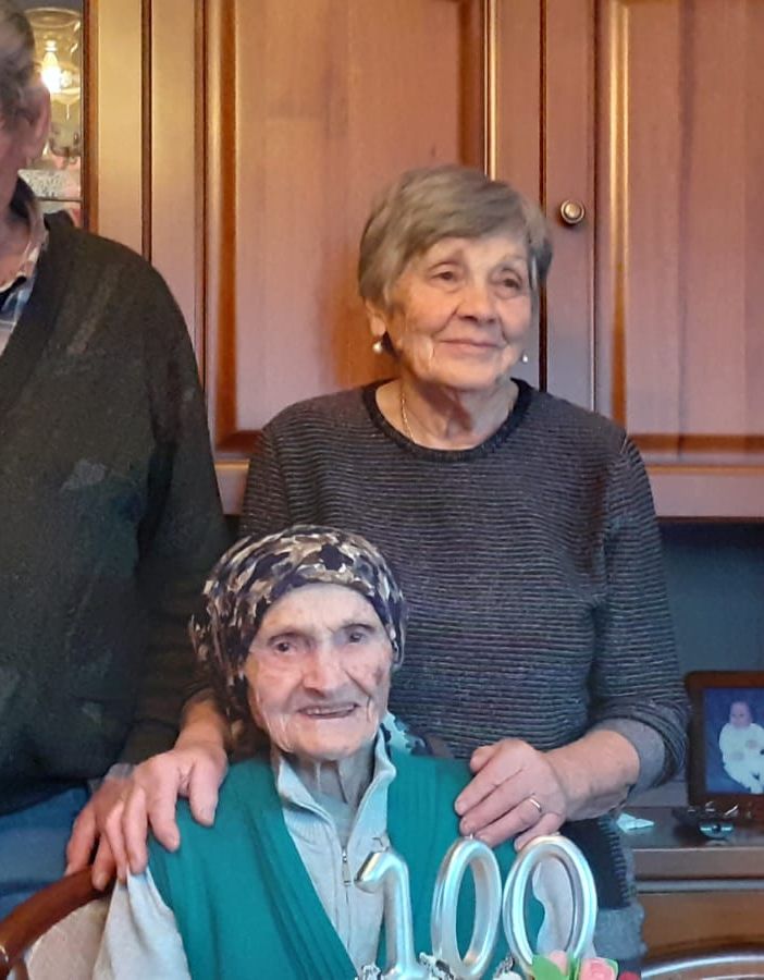 Isabella Letey con i figli