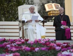 PAPA:  &quot;I sacerdoti siano uomini integri e generosi&quot;