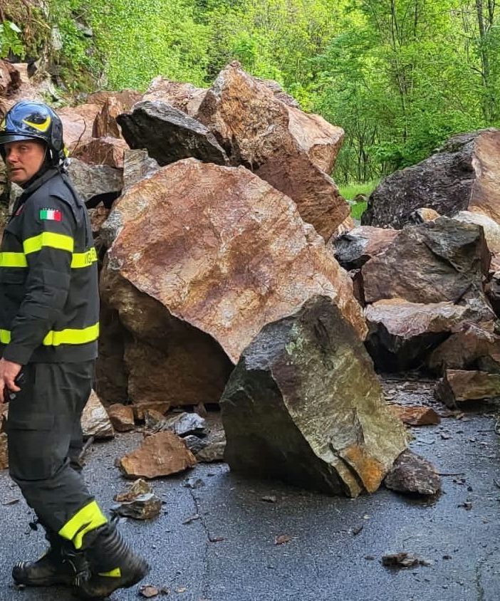 Frana a Perloz sulla strada per Ivery di Pont Saint Martin