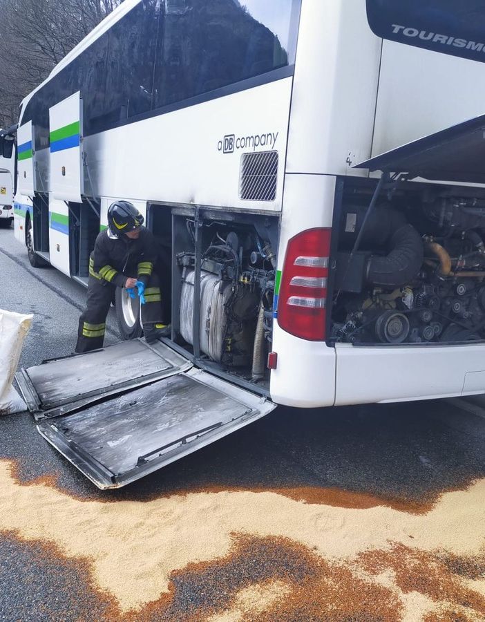 Pré Saint Didier, principio d'incendio di un autobus di linea