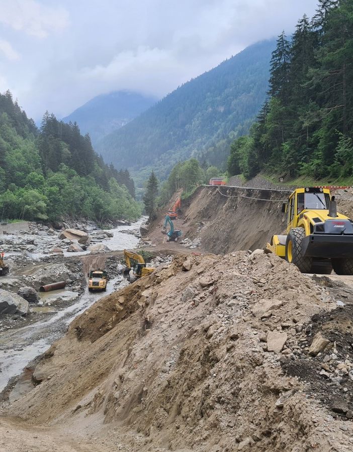 Riapertura al transito ai veicoli di lunghezza superiore a 10 metri lungo la SR n. 47 di Cogne
