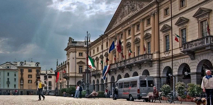 AOSTA MIGLIORA I PROPRI RISULTATI NELL’INDAGINE DE “IL SOLE 24 ORE” E NEL RAPPORTO DI “ITALIAOGGI” SULLA “QUALITÀ DELLA VITA”  NELL’ANNO 2023