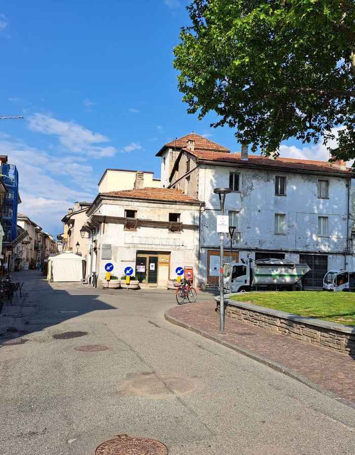 L'immobile delle polemiche sul quale è progettata un'operazione edilizia che preoccupa la politica