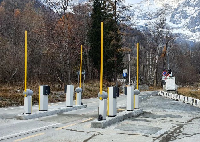 Courmayeur: Nuovo sistema sperimentale per regolamentazione viabilità e sosta in Val Ferret