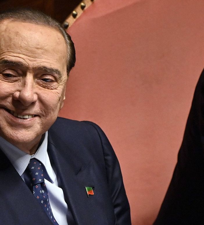 E' MORTO SILVIO BERLUSCONI