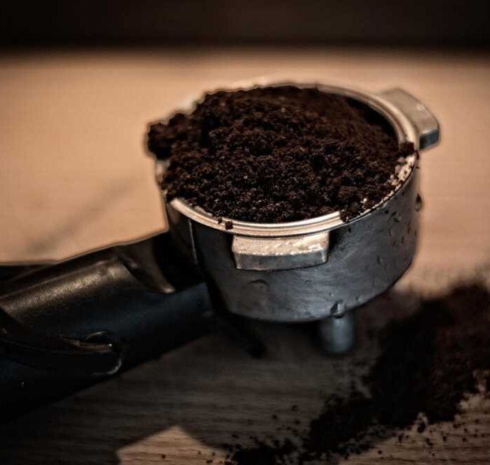 Il caro caffè: tra aumenti dei prezzi e margini ridotti, chi ci guadagna davvero?
