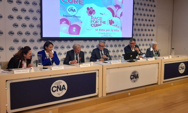 CNA si tinge di rosa per la Race for the cure