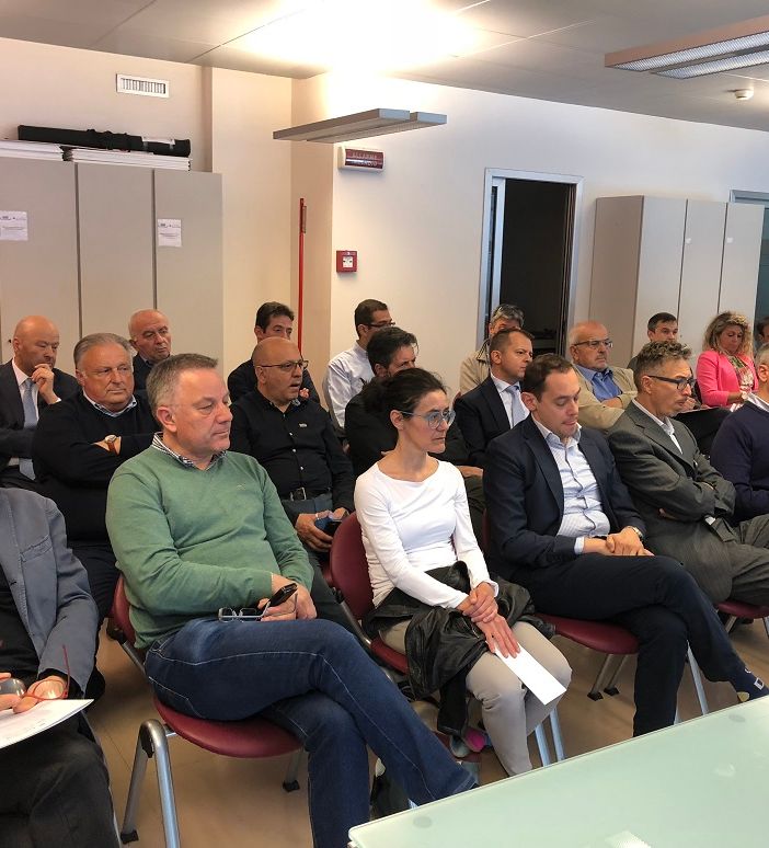 Il nuovo Consiglio della Chambre riunito in assemblea