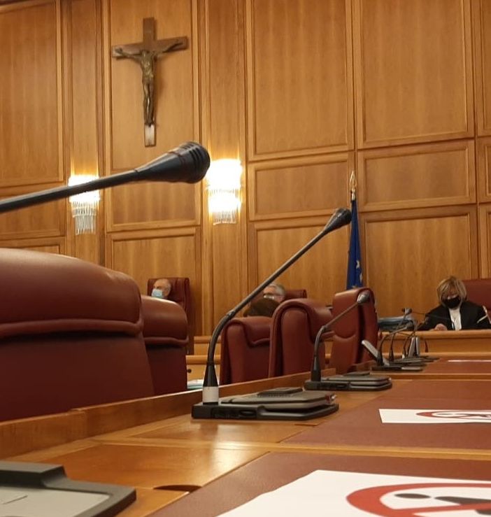 Sullo sfondo i giudici contabili durante l'udienza di Appello sui fondi al Casino