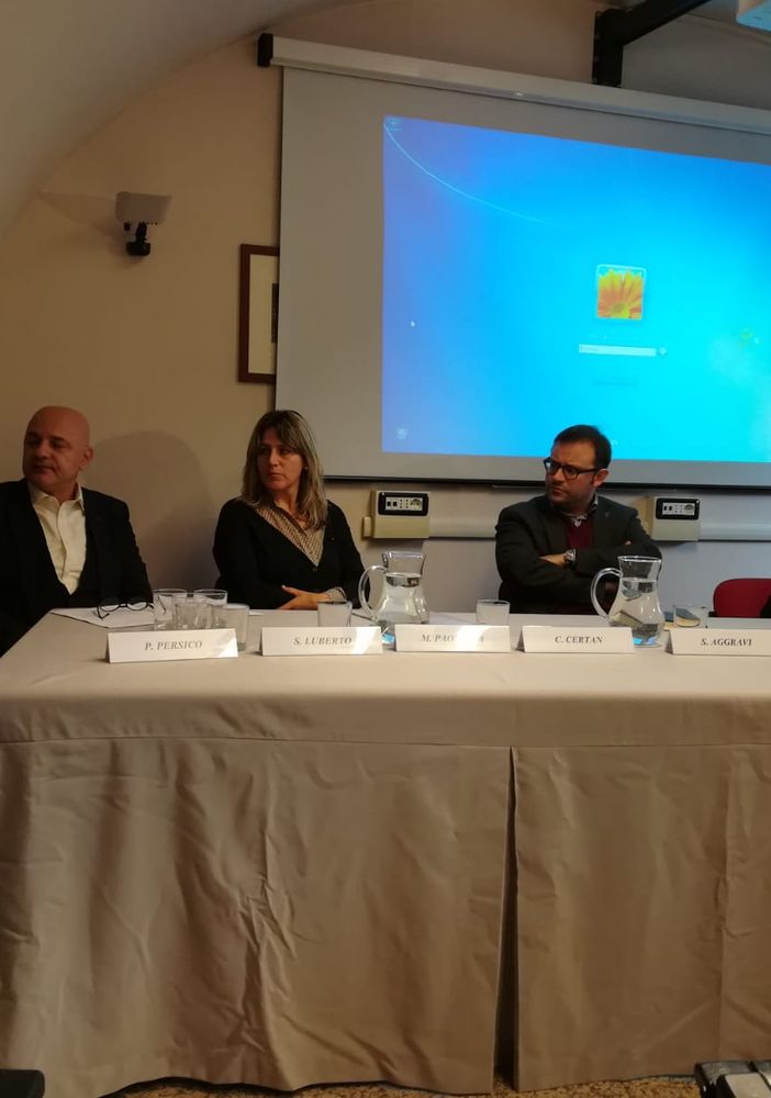 Da sn Salvatore Luberto, Marco Paonessa, Chantal Certan, Stefano Aggravi, Tamara Catona e Katia Vaccari