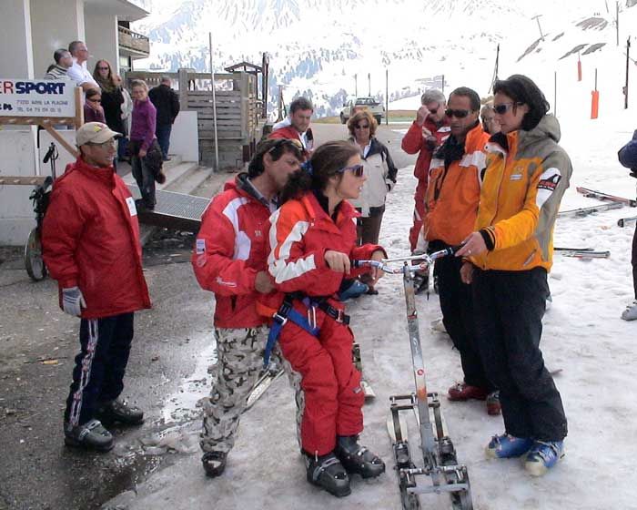 Maestri di sci valdostani durante un corso di formazione