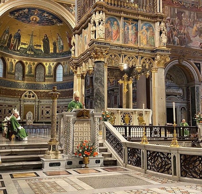 Un’ondata di affetto e preghiera per Papa Francesco