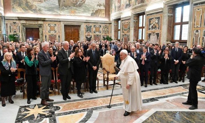 Il Papa: 'senza tutele per i lavoratori la società è sempre più schiava dello scarto'
