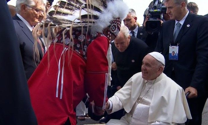 Papa Francesco è in Canada: da oggi i primi incontri con gli indigeni