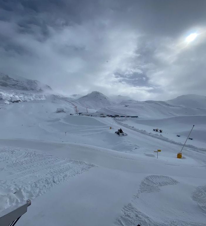 Breuil-Cervinia apre le prime piste sul versante italiano