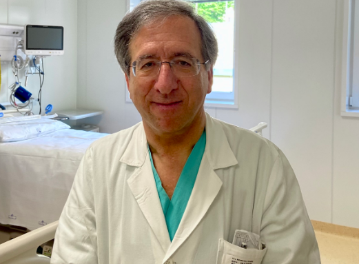 Il dottor Rodolfo Riva, direttore della Pneumologia all'Ospedale &quot;Parini&quot; di Aosta