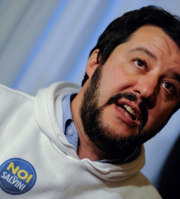Salvini ra proclami e bufale