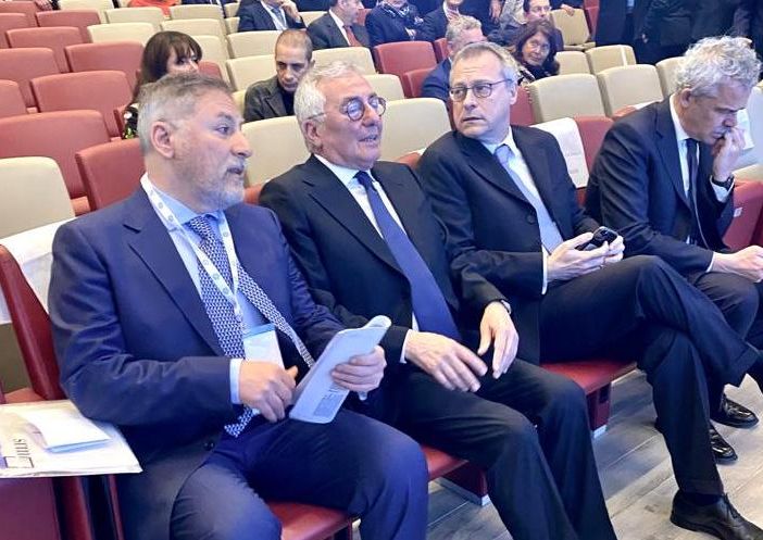 Il Presidente Sapia (da sn) insieme al Presidente di Unioncamere, Andrea Prete, e al Presidente nazionale di Confindustria, Carlo Bonomi
