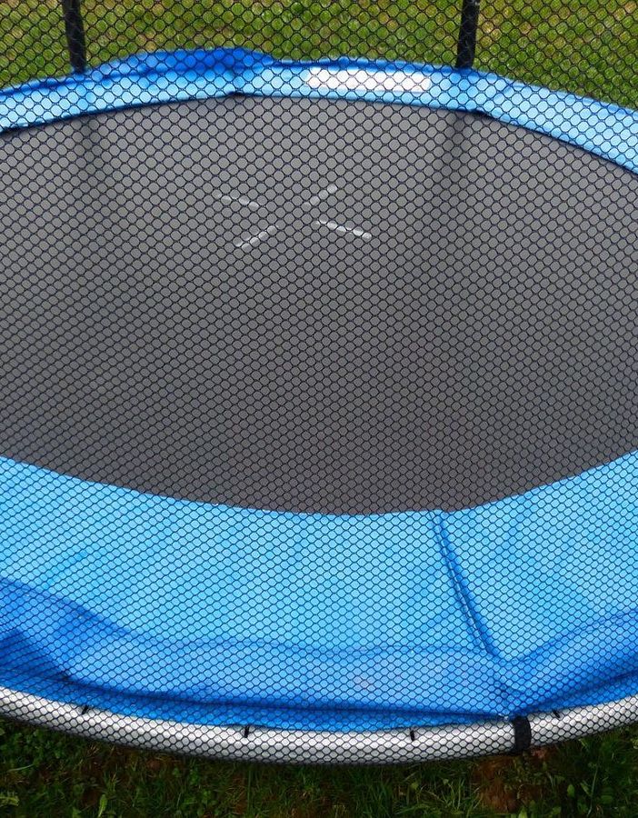 Le differenze tra trampolino elastico rotondo e rettangolare