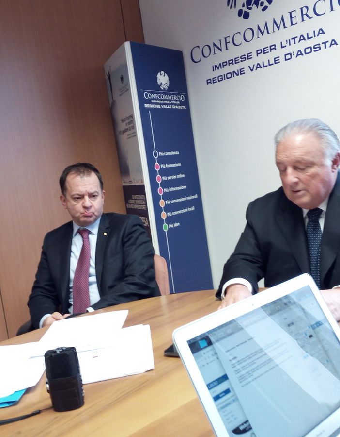Graziano Dominidiato, presidente Confcommercio VdA, e Adriano Valieri (sn) direttore generale
