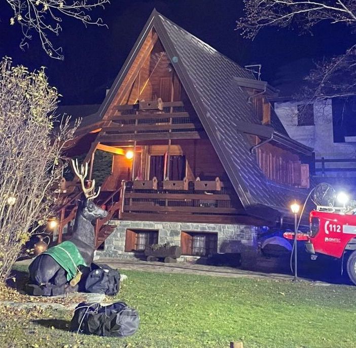 Canna fumaria in fiamme ad Antey Saint André