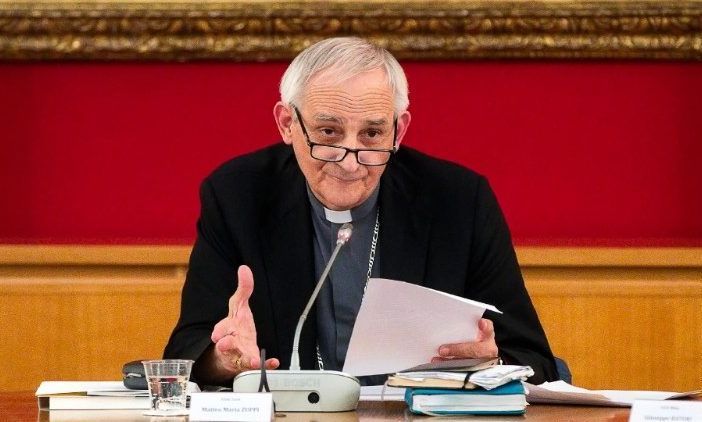 la missione di pace di Zuppi tra incontri al vertice e la preghiera a Bucha