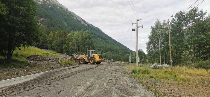 Frane in Valsavarenche e Valle di Rhêmes, riaperte le strade ma resta alta l'attenzione Frane in Valsavarenche e Valle di Rhêmes, riaperte le strade ma resta alta l'attenzione