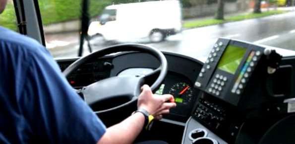 DA LUNEDÌ 4 SETTEMBRE TORNA IL TRASPORTO A CHIAMATA ”ALLÔ BUS COURMAYEUR”