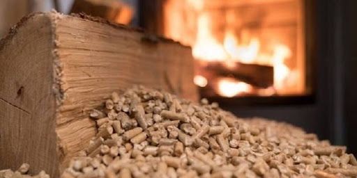 Nuova salassata del Governo Meloni-Salvini, aumento dell'IVA sul pellet
