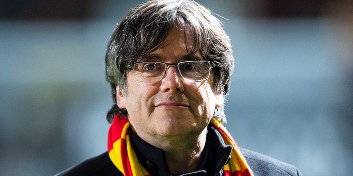 Carles Puigdemont è libero dopo l'arresto, ma dovrà restare in Sardegna
