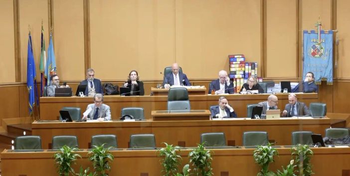 Lazio, in Consiglio Regionale confronto sugli emendamenti alla manovra