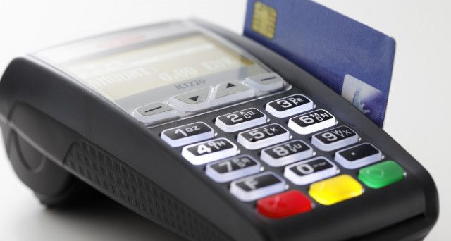 Pos obbligatorio ma in tanti non lo accettano Pos obbligatorio ma in tanti non lo accettano