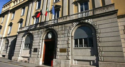 A giudizio famiglia accusata di abusivismo odontoiatrico A giudizio famiglia accusata di abusivismo odontoiatrico