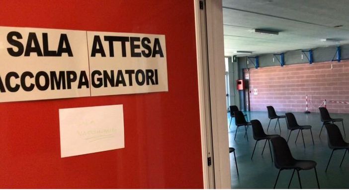 Al Palaindoor disponibili 900 posti per prima dose vaccino Covid Al Palaindoor disponibili 900 posti per prima dose vaccino Covid