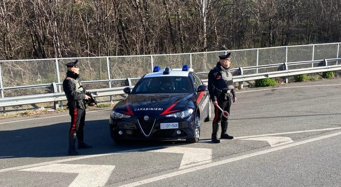 Verrés: Ubriaco al volante provoca incidente Verrés: Ubriaco al volante provoca incidente
