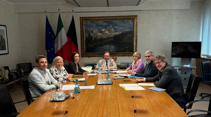 Volontariato in Valle d'Aosta: approvato il nuovo regolamento per il Premio regionale 2026 Volontariato in Valle d'Aosta: approvato il nuovo regolamento per il Premio regionale 2026