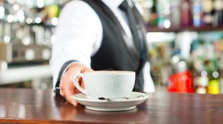 Senza stipendio da dicembre, scioperano i baristi agli ospedali Parini e Beauregard Senza stipendio da dicembre, scioperano i baristi agli ospedali Parini e Beauregard