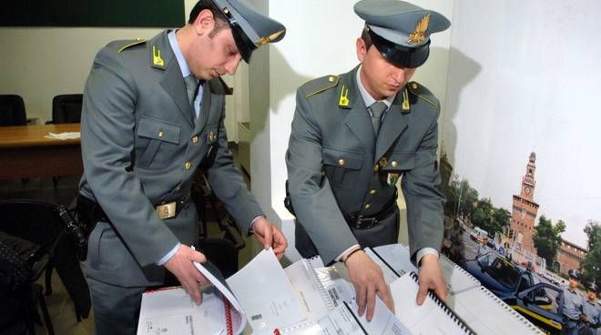 Le grandi imprese evadono 16 volte in più delle piccole Le grandi imprese evadono 16 volte in più delle piccole